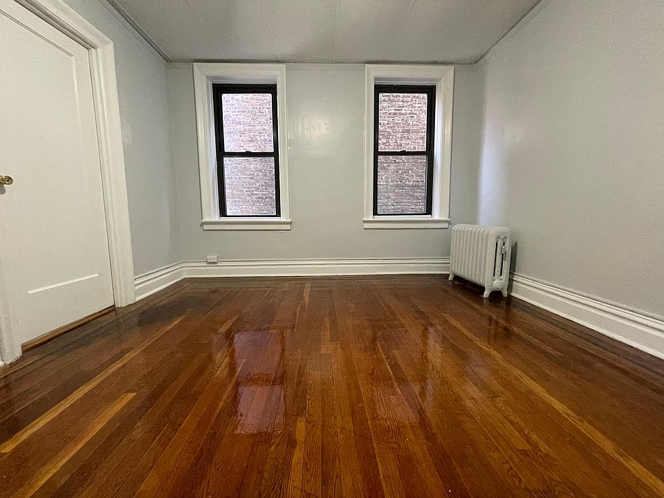 2nd image of 1111 Kennedy Blvd #23B