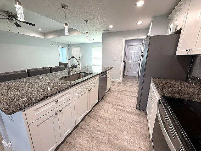 359 Wilton Ave SW — Photo 10