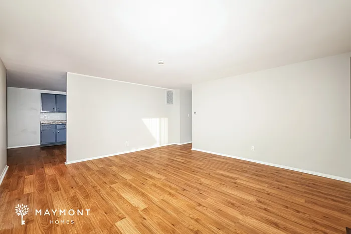 3 bed, 1.5 bath, 1500 sqft, $1,595 — Photo 2