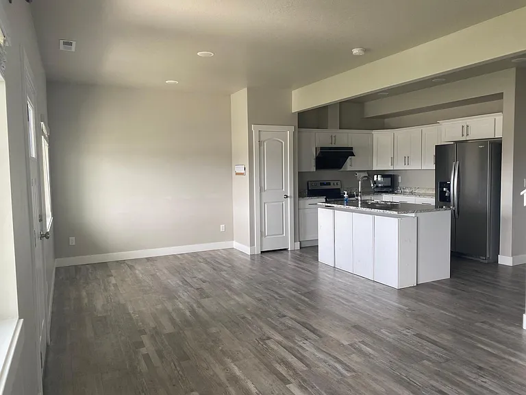 2323 N Wolfpack Way — Photo 14