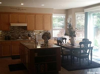5th image of 207 Rossini Dr