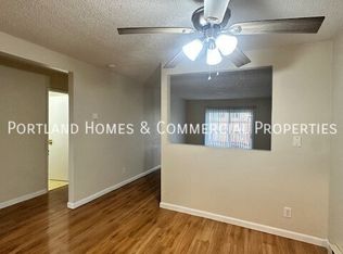 417 NE 160th Ave UNIT 3, Portland, OR 97230