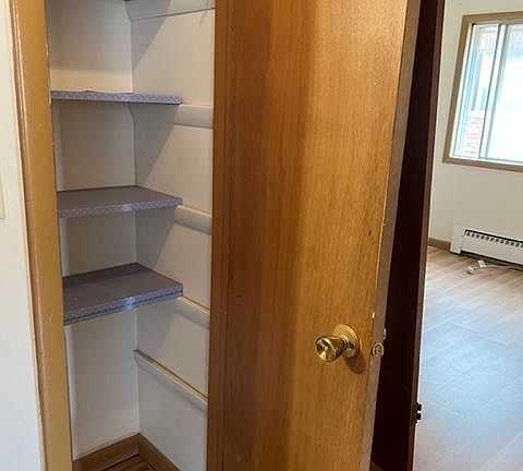 5th image of 142 Flintridge Dr #6