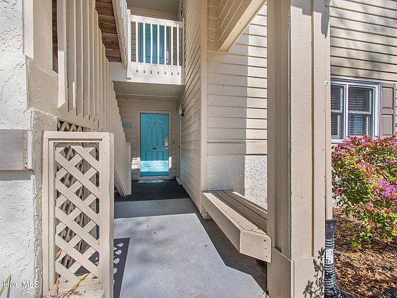 4th image of 215 Clubhouse Road # 2