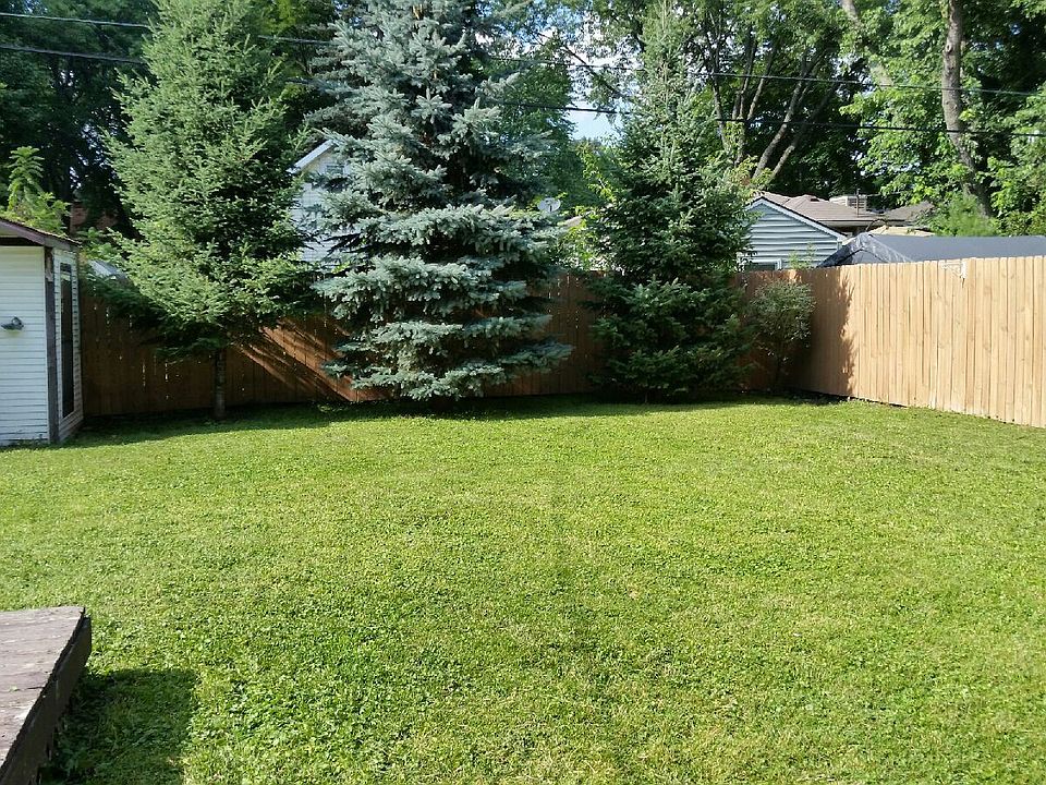 2nd image of 2610 Dahle St