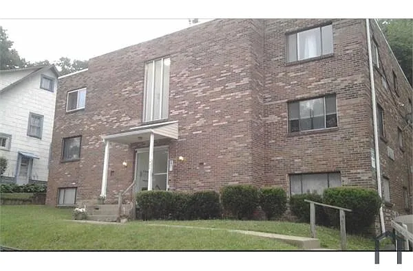 Building Photo - 1720 Wright St #3