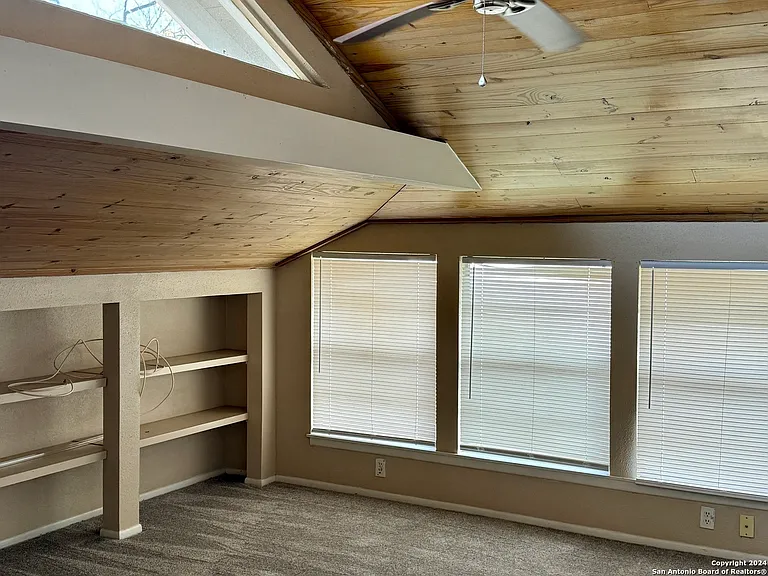 538 W Elsmere Pl — Photo 12