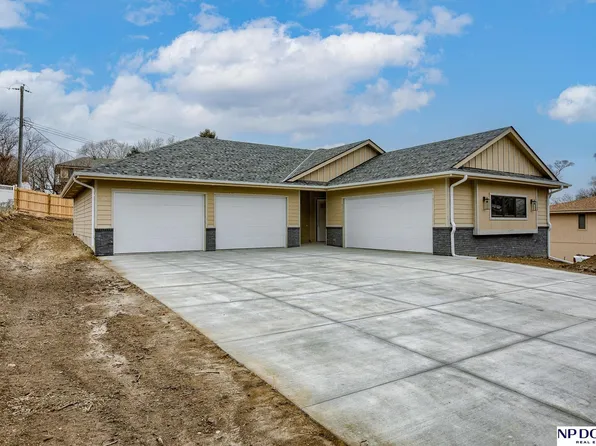 5714 N 79th St, Omaha, NE 68134