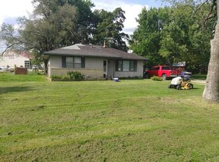 1021 W Evergreen St, Strafford, MO 65757