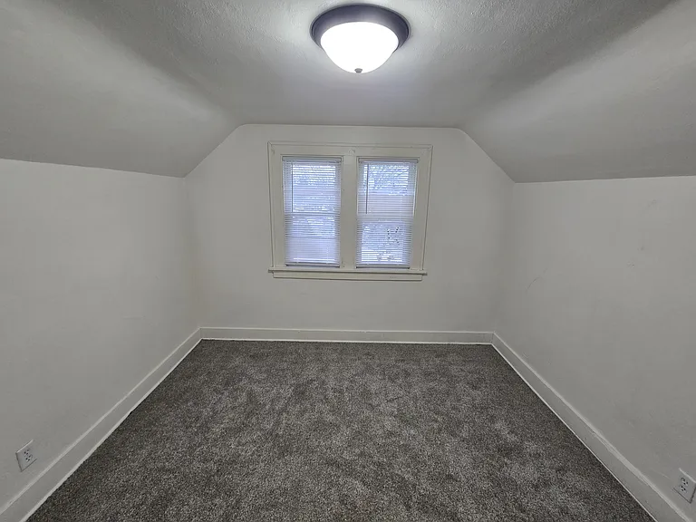 3609 N 22nd St — Photo 13