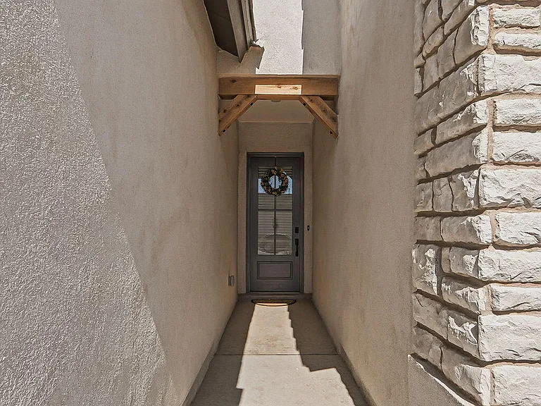 3740 Model Ln — Photo 26