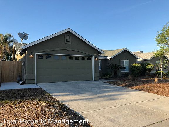 3rd image of 1100 Yellowstone Dr