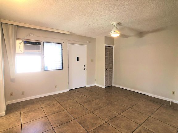 5th image of 715 Birch St APT B