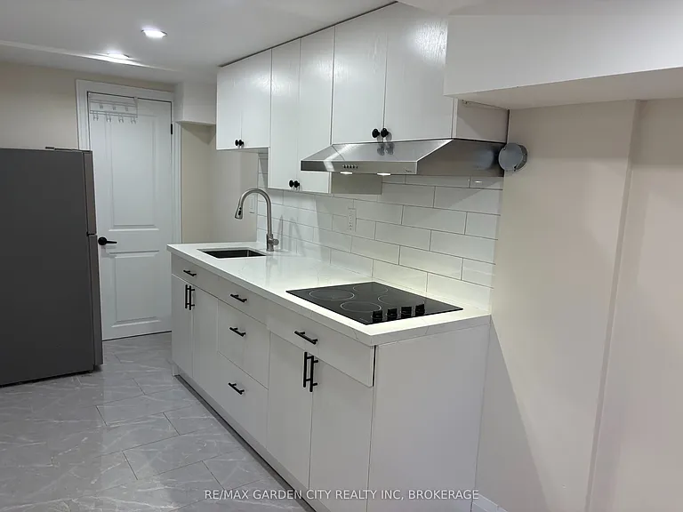 60 Wakelin Ter #LWR-1B — Photo 8