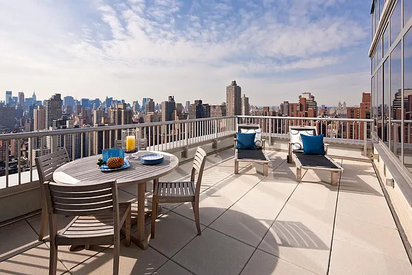 Rented by Douglas Elliman | media 13