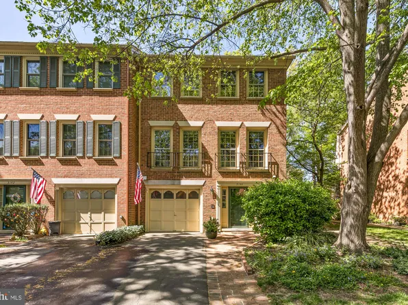 5144 Woodmire Ln, Alexandria, VA 22311