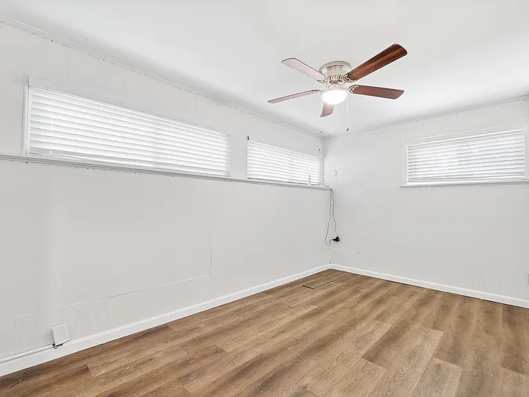 9845 Pebblestone Dr — Photo 17