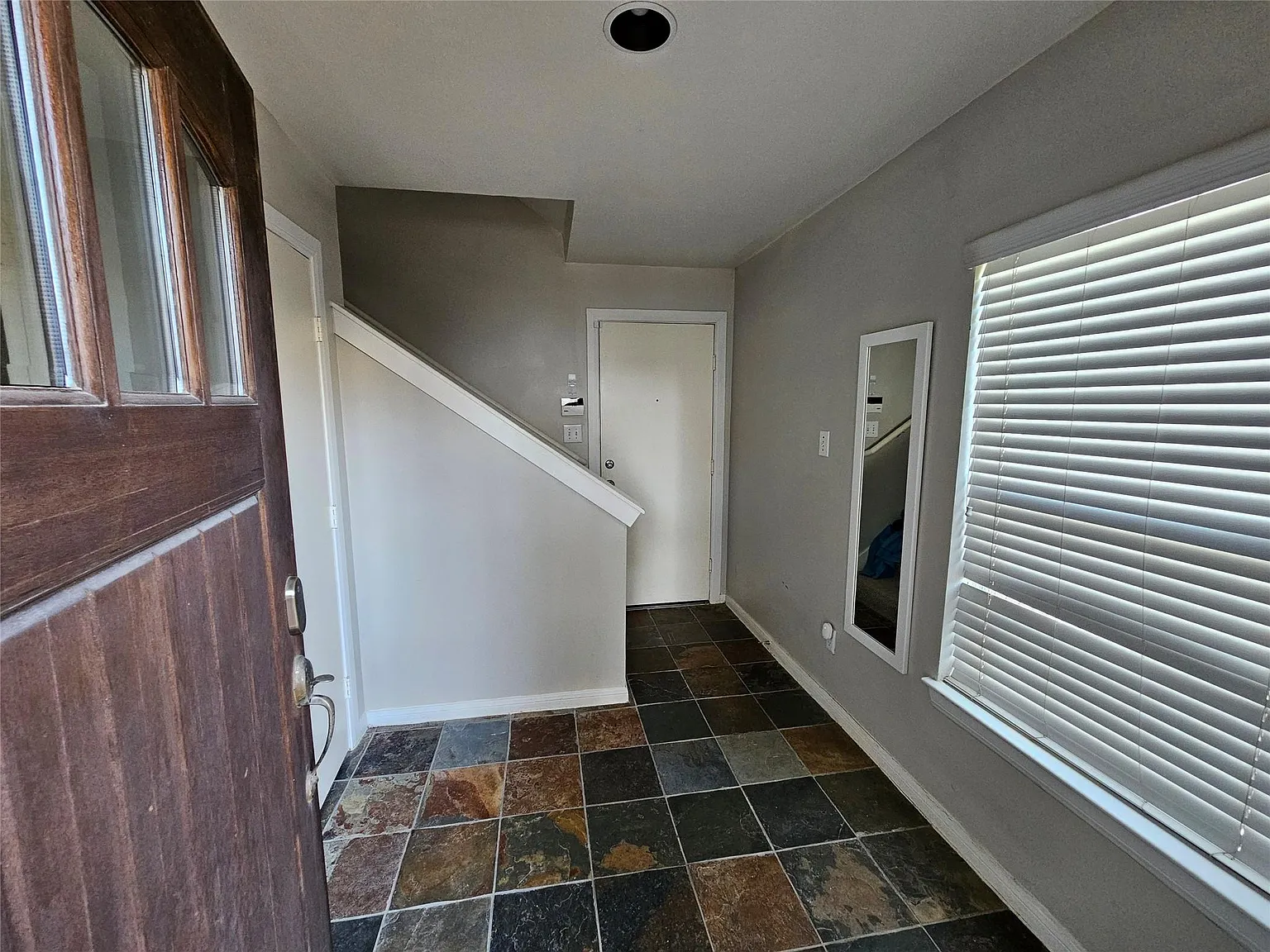 2 bed, 2.0 bath, 1714 sqft, $2,500 — Photo 2