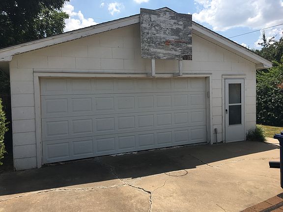 Oversized double car garage
