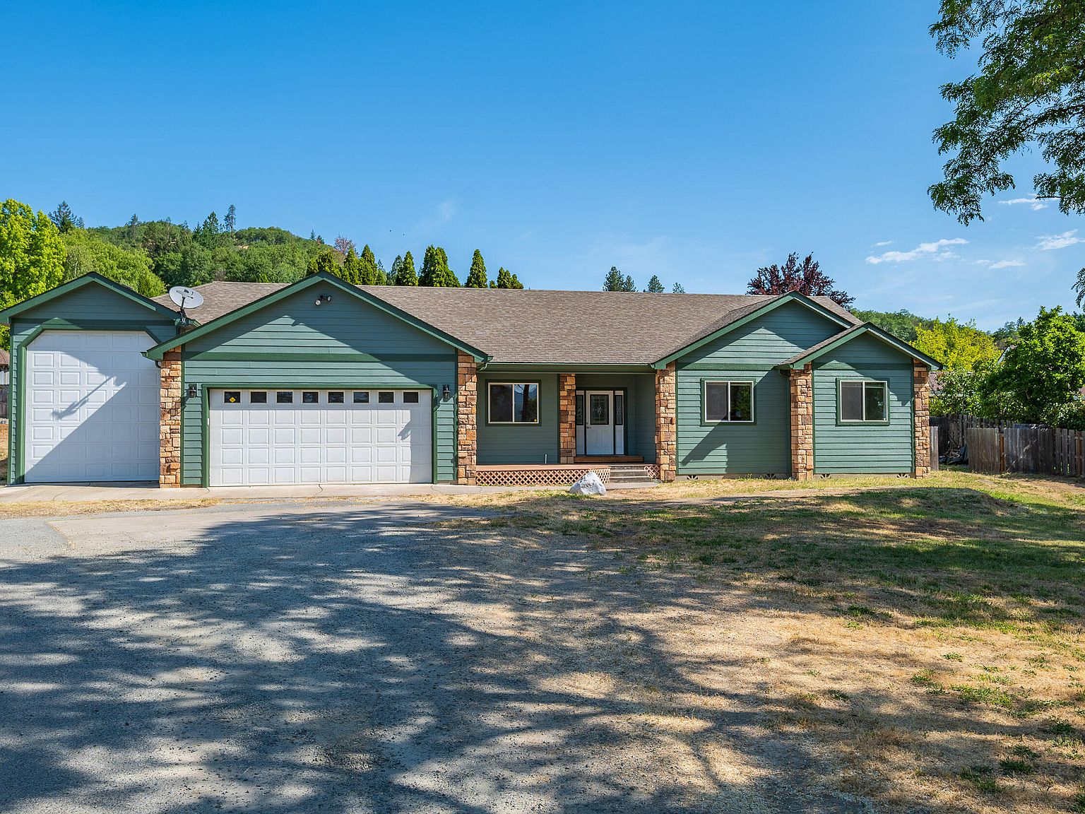 1634 NW F St, Grants Pass, OR 97526 MLS 220165621 Zillow
