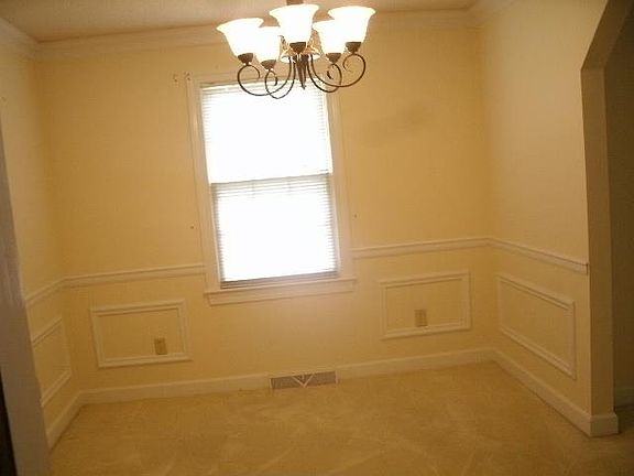 2nd image of 109 Bannister Ct