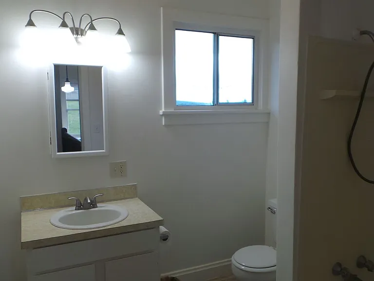 1630 SE Regatta Dr — Photo 5