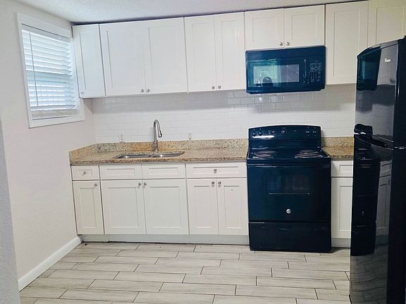 5th image of 1168 W 20th St #4