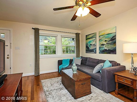 5th image of 437 Hampton Ct #134