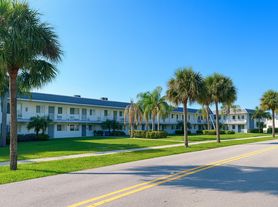 1200 S Broadway Lantana, FL 33462