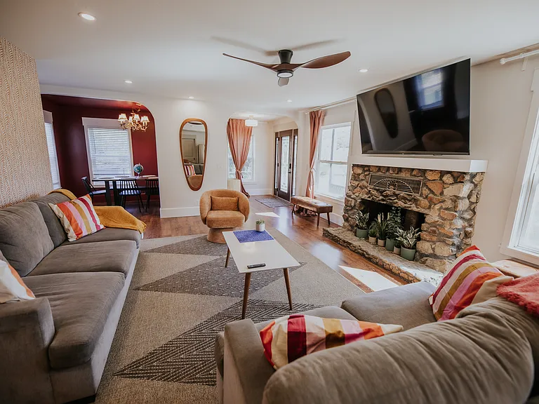 1384 Banner Rd — Photo 9