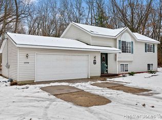 8954 W Snows Lake Rd, Greenville, MI 48838