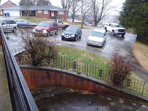 5th image of 3900 Seeber Dr