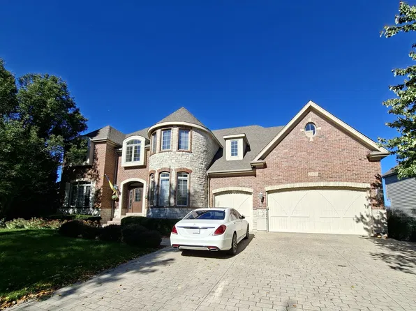 2379 Bird Ln, Batavia, IL 60510