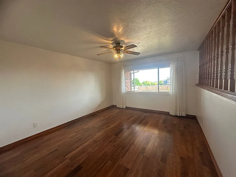 2268 S 2350 E — Photo 17