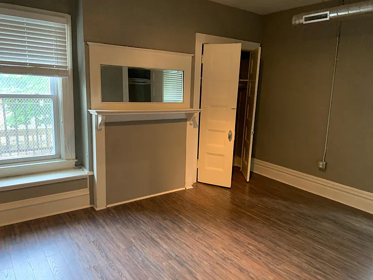 302 S Negley Ave #3 — Photo 5