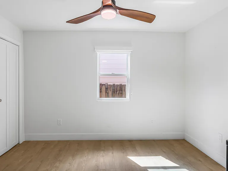1125 N K St — Photo 14