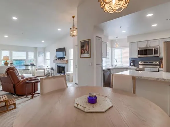 18752 Caminito Cantilena Unit 176, San Diego, CA 92128