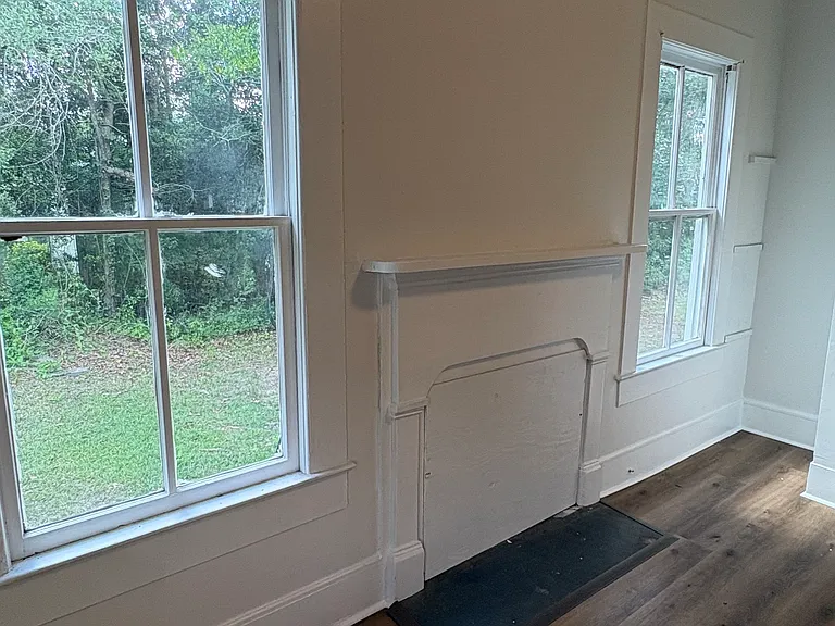 803 W Lafayette St — Photo 18