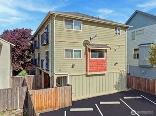 337 N 105th Street #A, Seattle, WA 98133