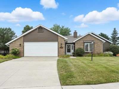 4032 Willow Bay Dr, New Haven, IN, 46774