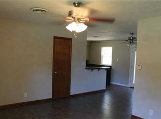 213 S Mercedes Dr, Norman, OK 73069