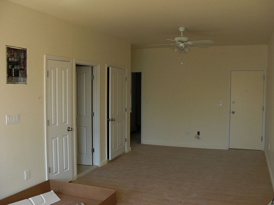 2nd image of 1710 Stanhope St #3