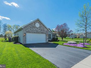 103 Longwood Dr, Mechanicsburg, PA 17050