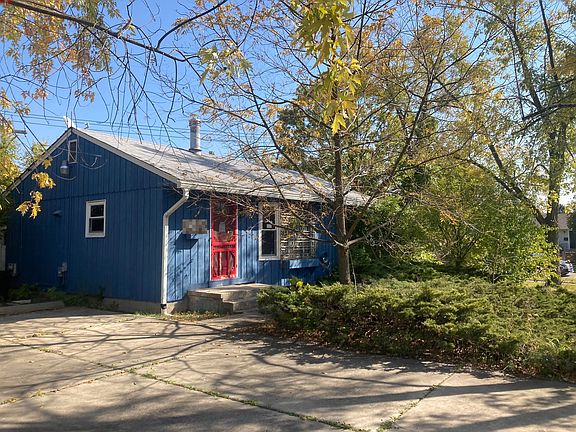 3rd image of 2801 N Elmwood Ave