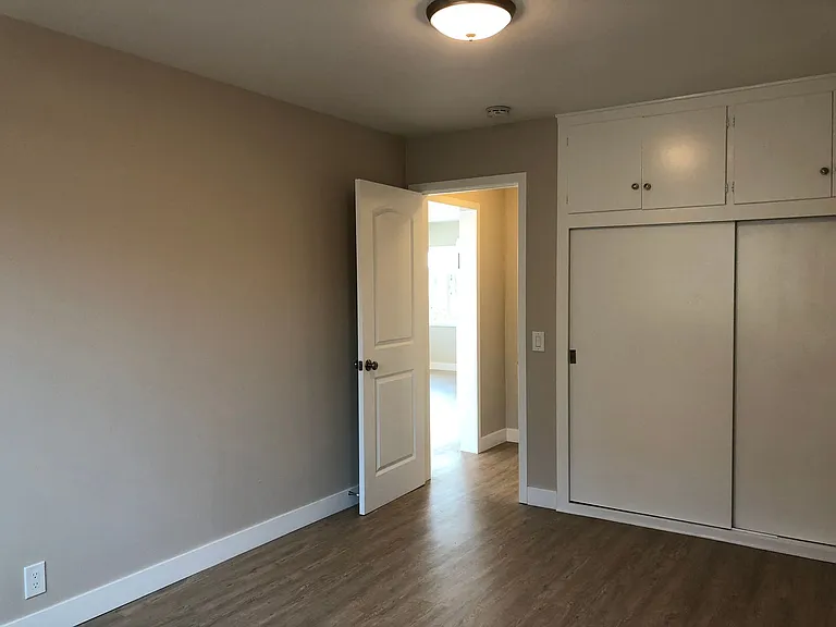 1526 W Oceanfront — Photo 10
