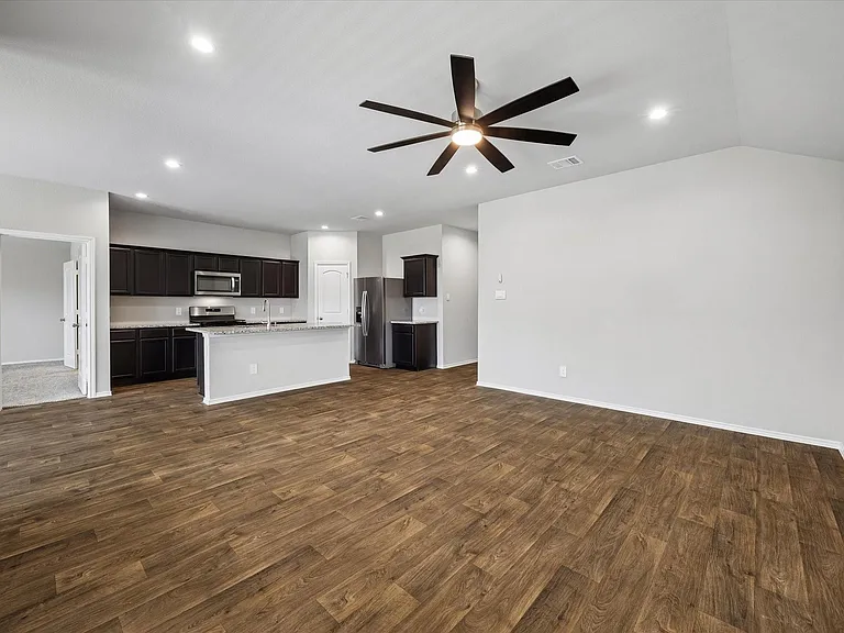 40463 Garden Heights Ln — Photo 12