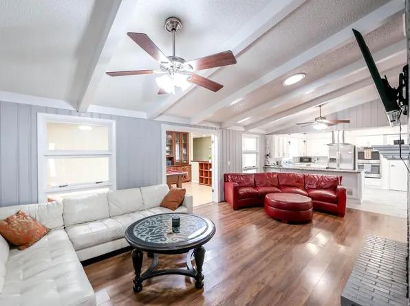 2517 56th St, Lubbock, TX 79413