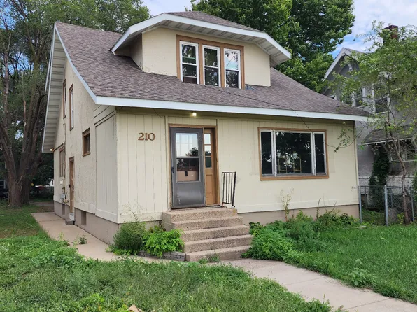210 9th Ave S, Saint Cloud, MN 56301
