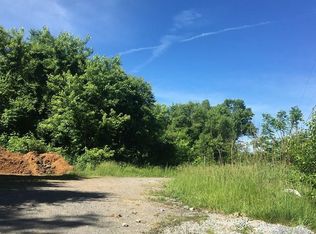 509 W Glade St, Glade Spring, VA 24340