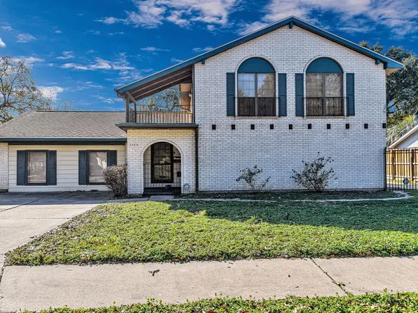 2106 N Fisher Court, Pasadena, TX 77502